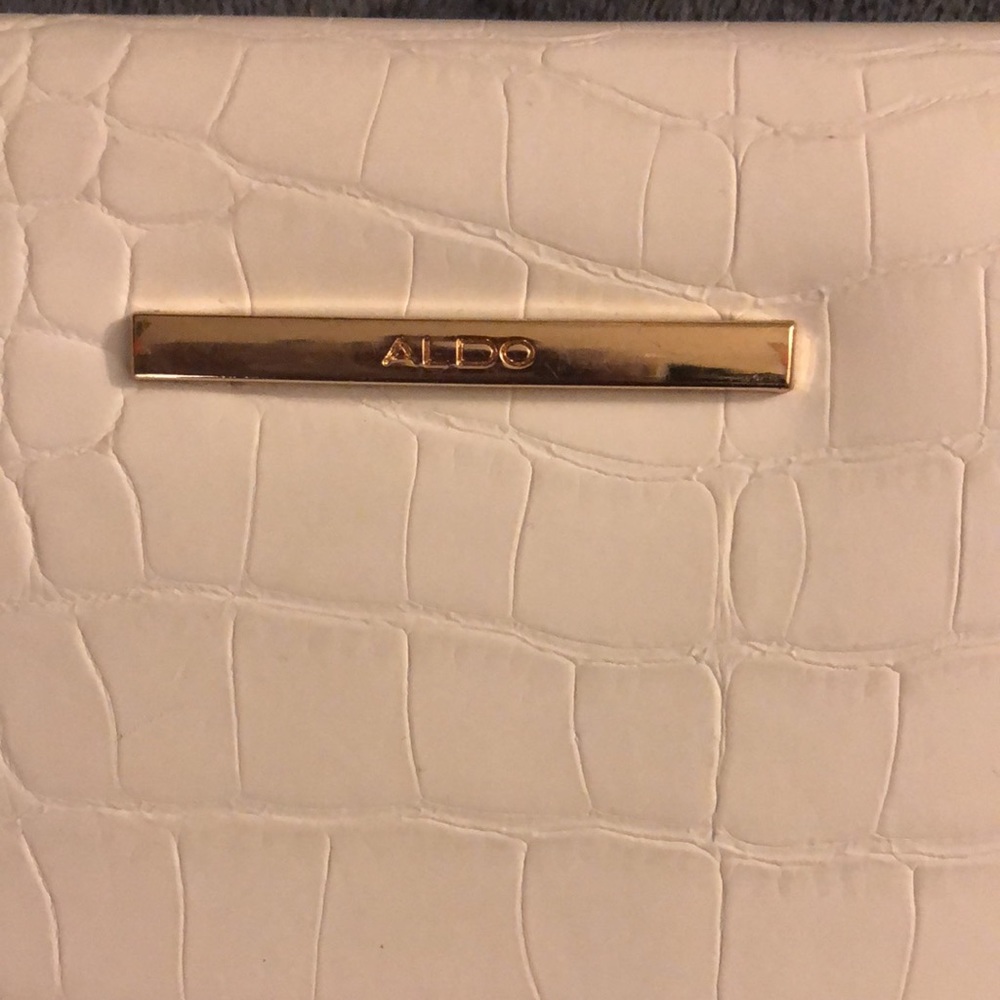 Wallet - Picture 2 of 5